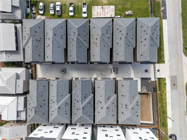 $669,000 | 1614 Ojeman Road, Unit D, Houston, TX 77055