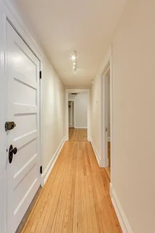 $1,550 | 4002 North Hermitage Avenue, Unit 1, Chicago, IL 60613