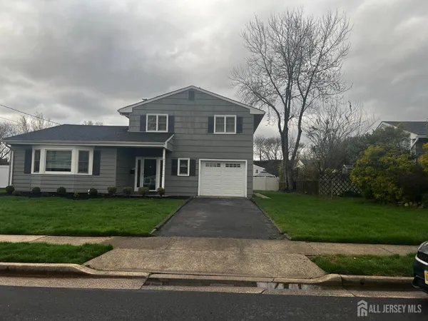 $3,400 | 43 Lydia Lane, Edison, NJ 08817