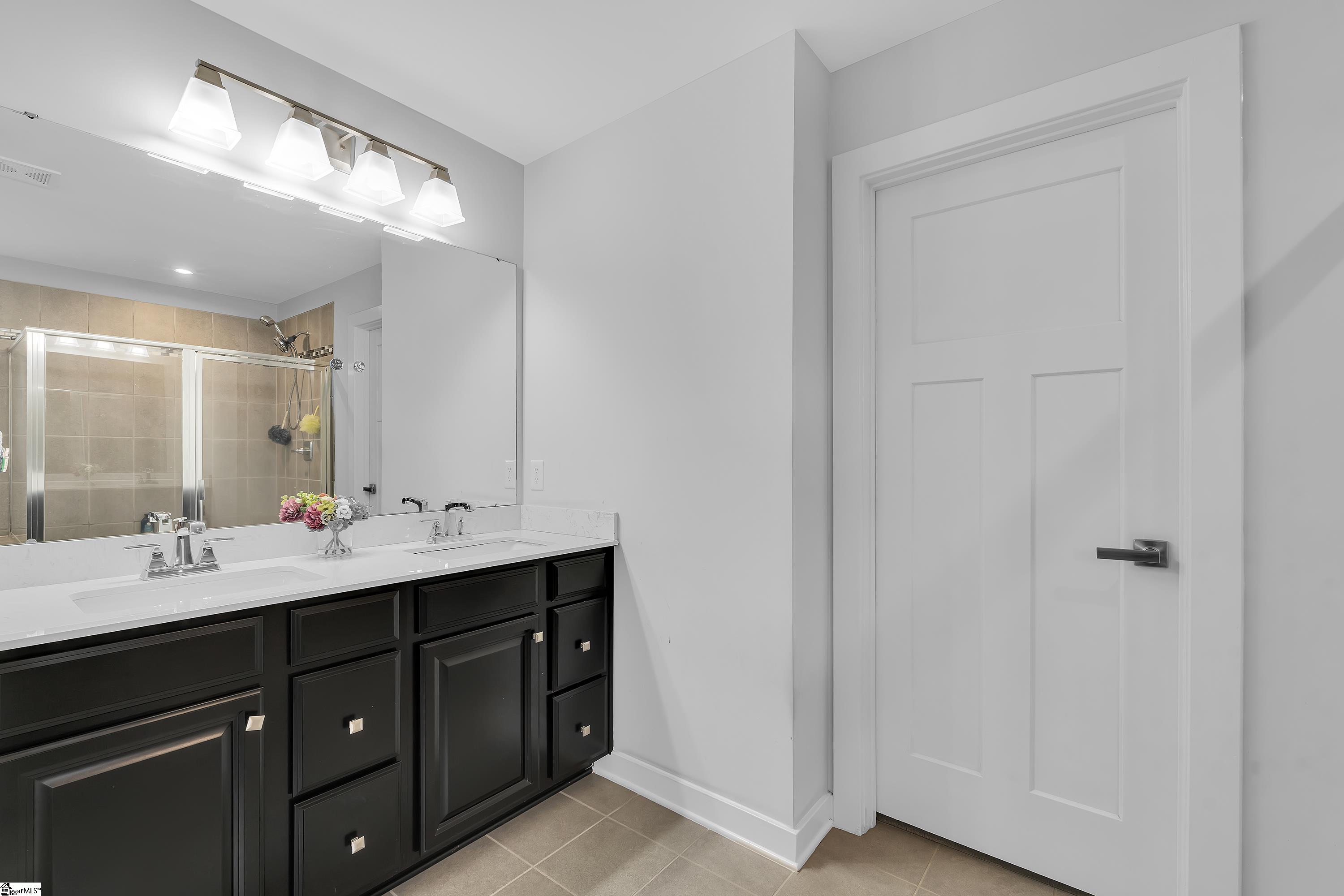 756 Windward Lane Duncan, SC 29334 - Photo 2 of 18