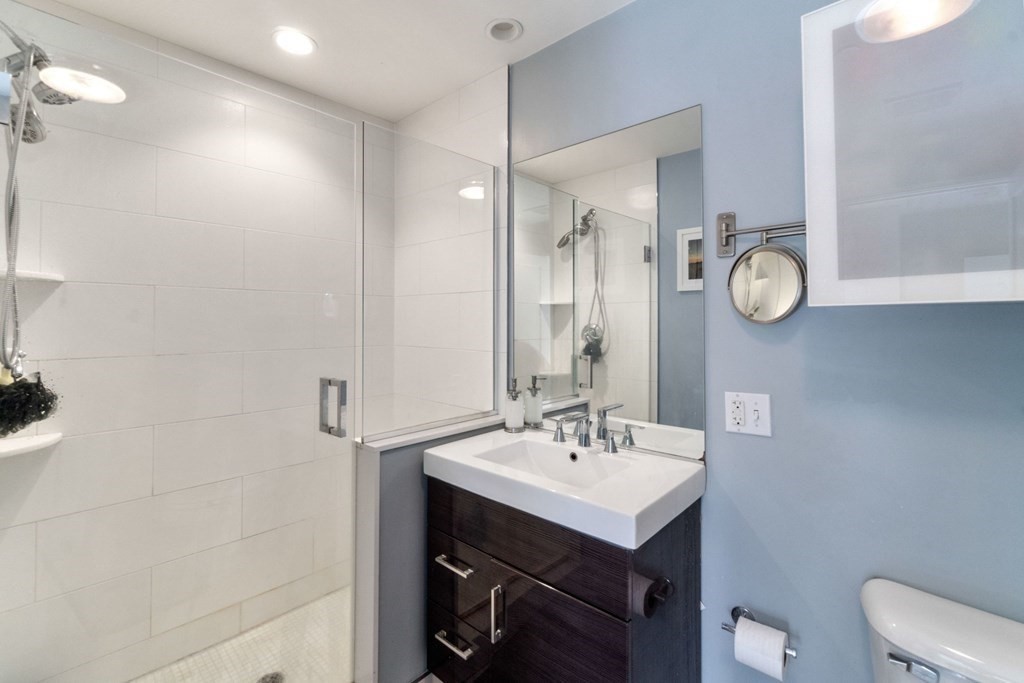 345 D Street, Unit 13 Boston, MA 02127 - Photo 8 of 15