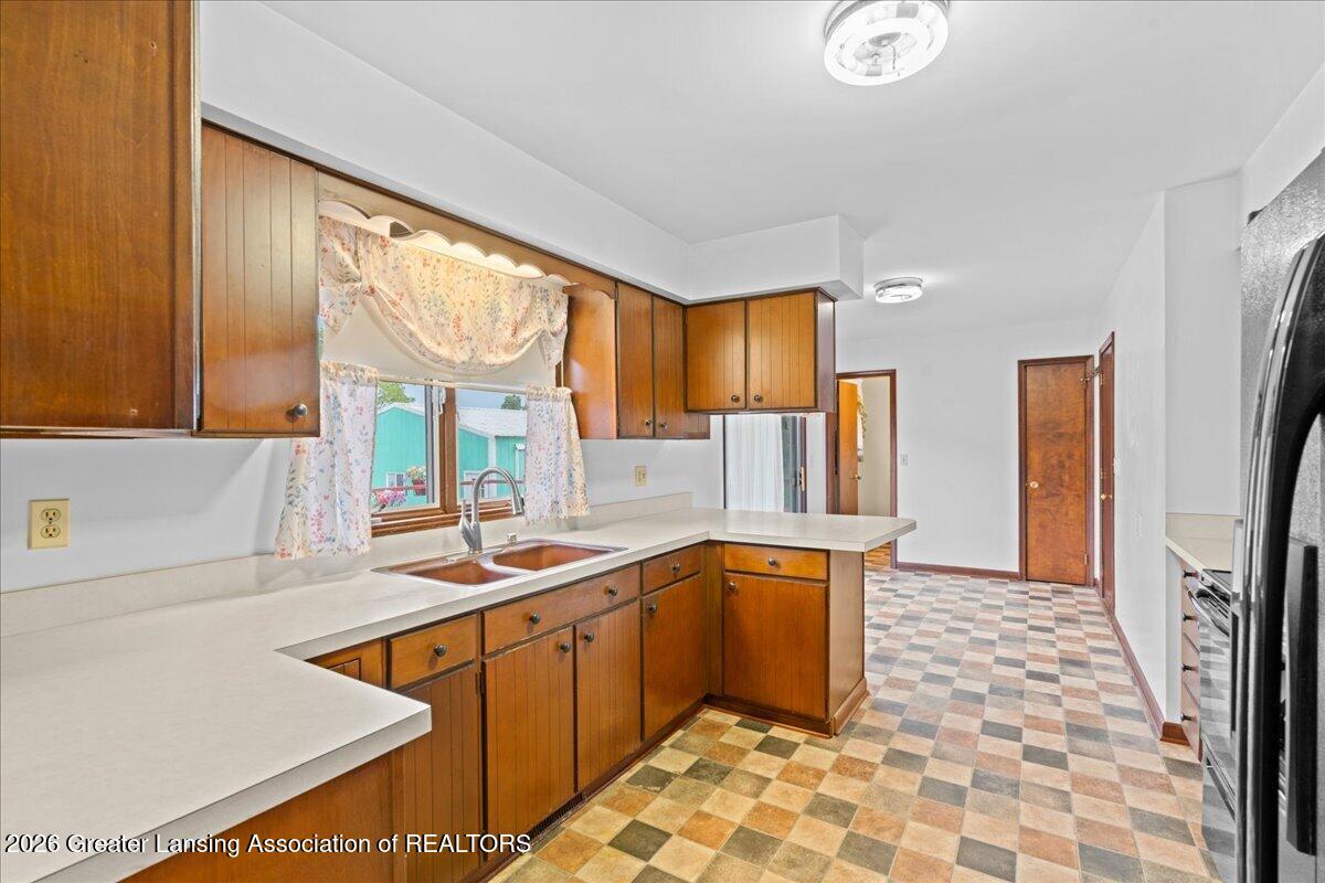7691 Wilson Road Eaton Rapids, MI 48827 - Photo 19 of 47 Kitchen