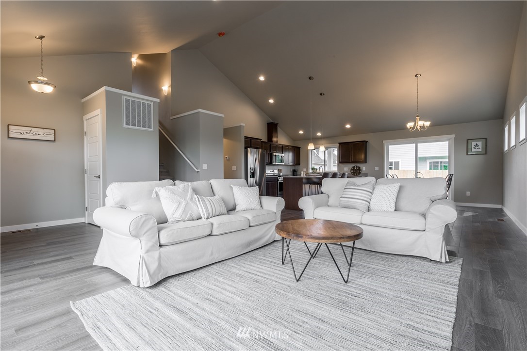 906 Gillies Road Nooksack, WA 98276 - Photo 3 of 25