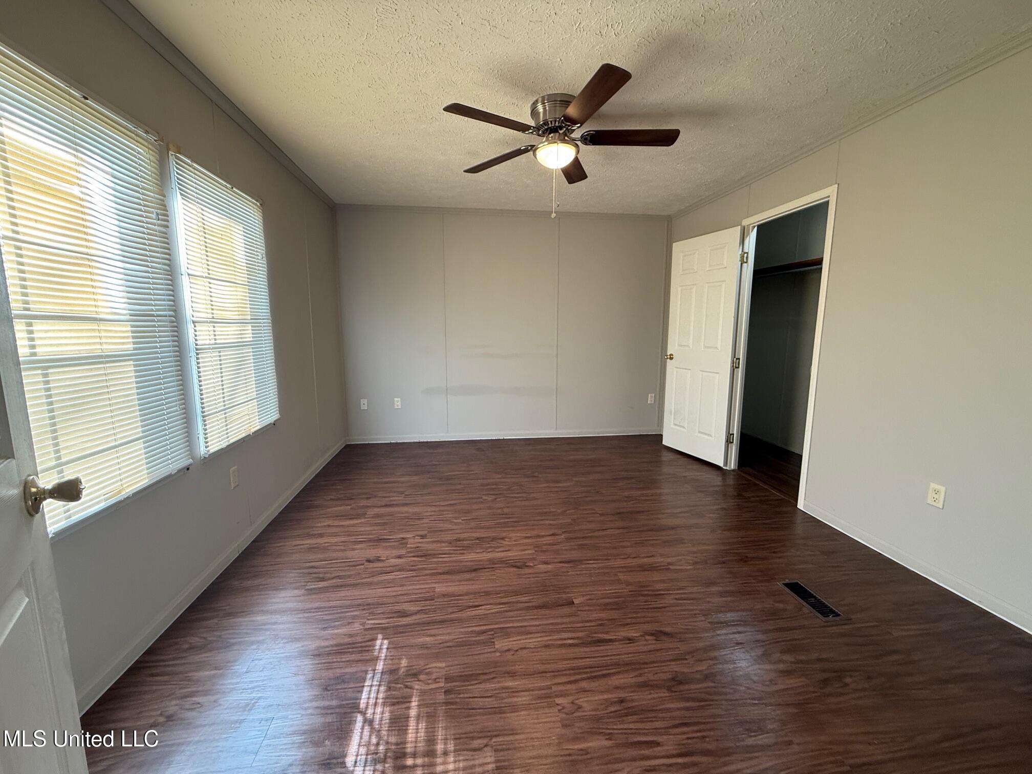 513 Ridgecrest Drive Pearl, MS 39208 - Photo 10 of 25 IMG_1051
