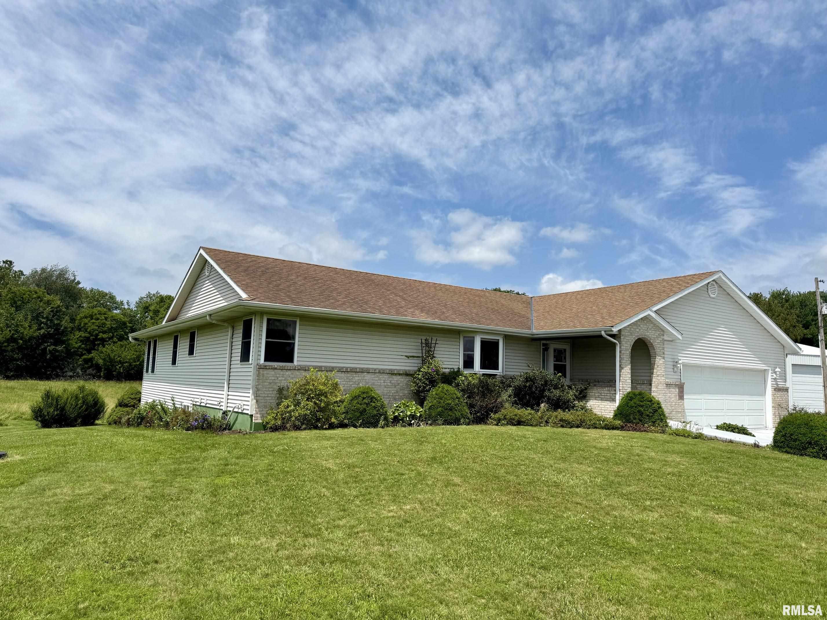 24822 Brookwood Hills Road Athens, IL 62613 - Photo 3 of 58