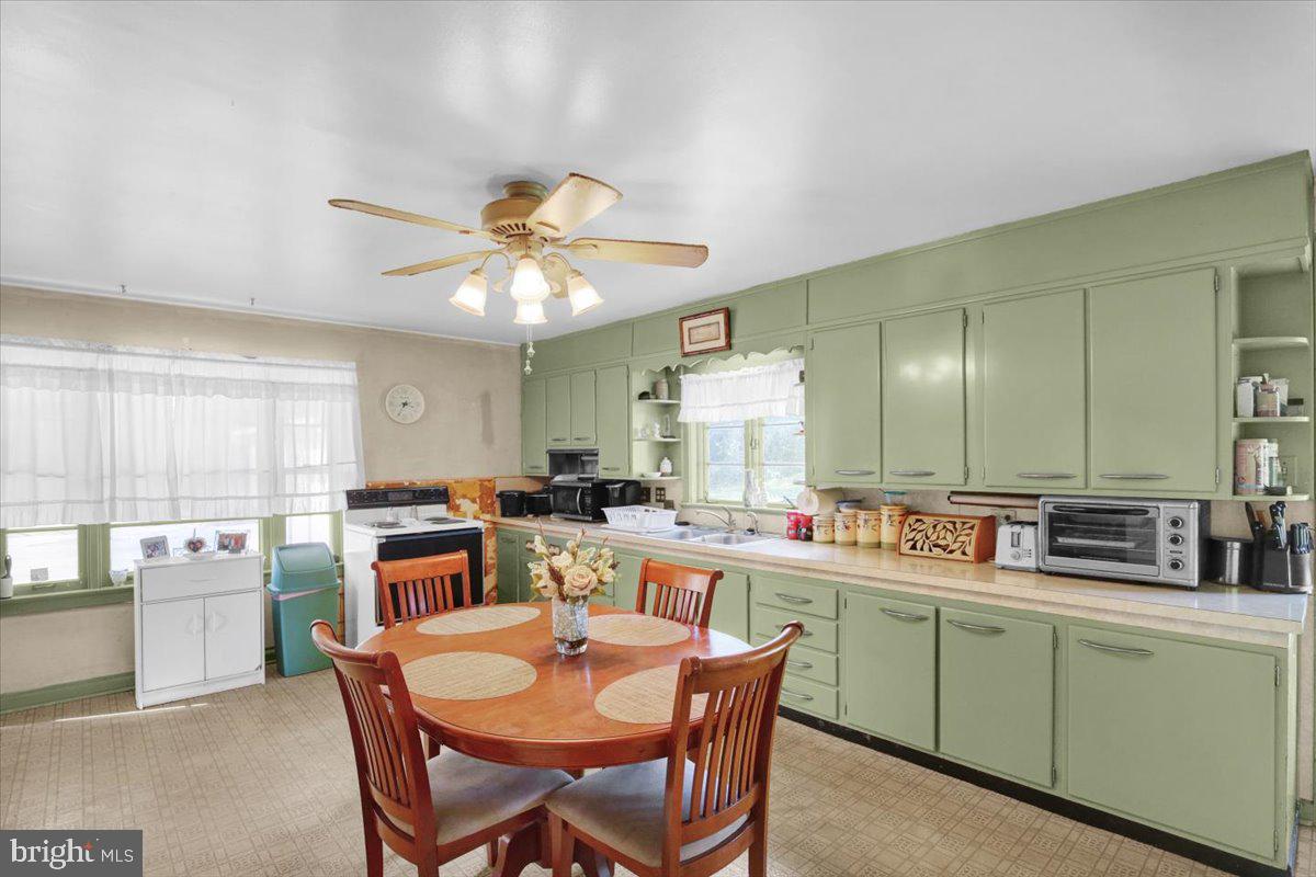 3283 State Hill Road Sinking Spring, PA 19608 - Photo 11 of 22 Gallery Image 11