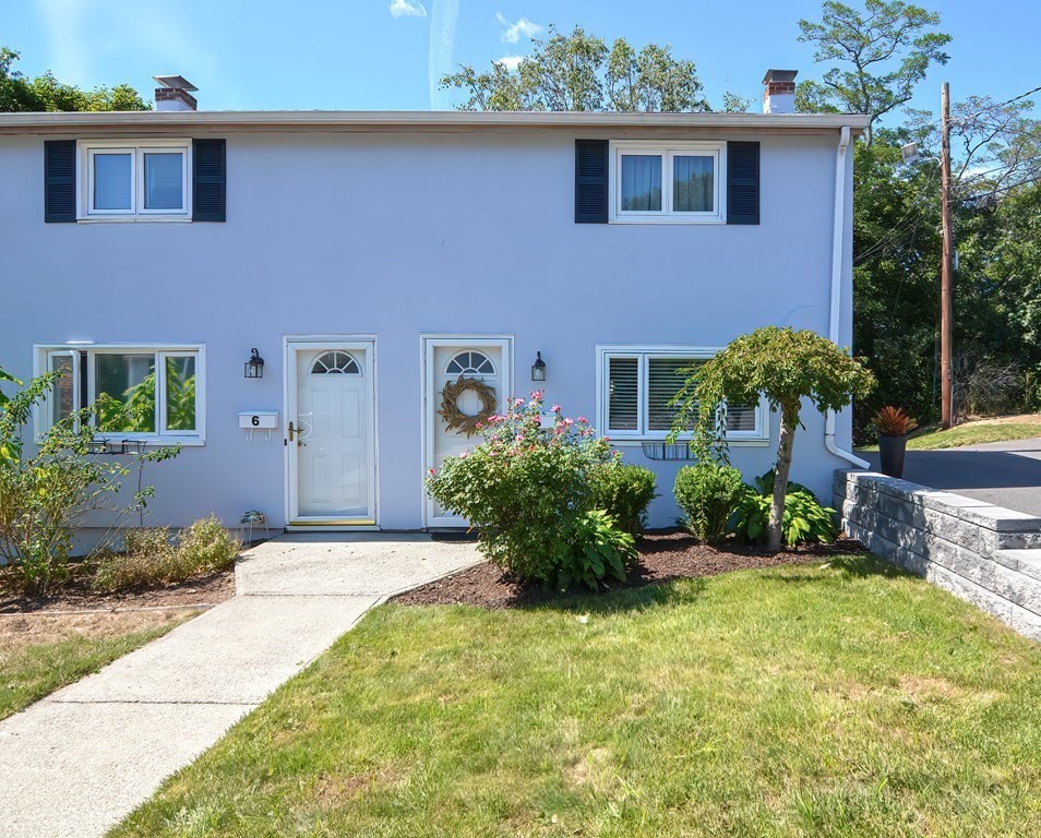 8 Lewis Farm Road, Unit 8 Dedham, MA 02026 - Photo 2 of 5 Gallery Image 2