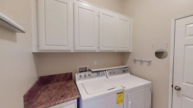 a view of a garage room