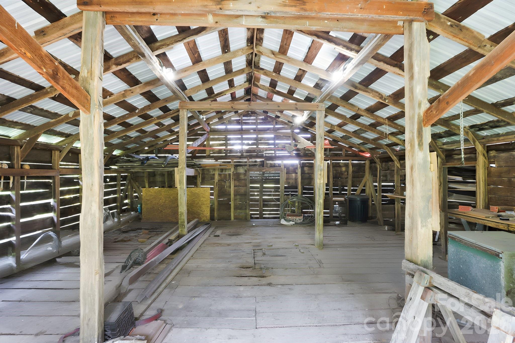1545 East Fork Road Marshall, NC 28753 - Photo 9 of 31 Gallery Image 9