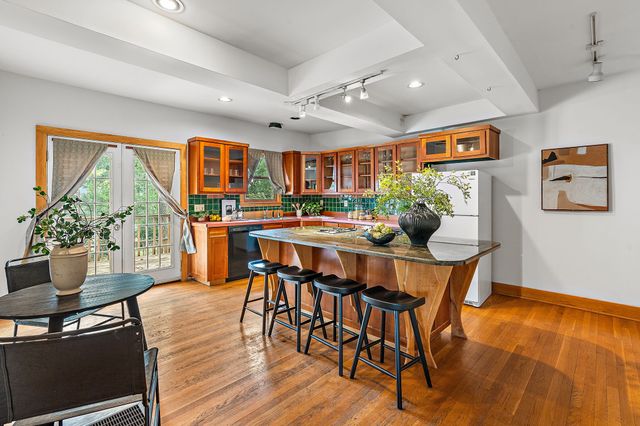 $1,000,000 | 1812 Ashwood Avenue, Nashville, TN 37212