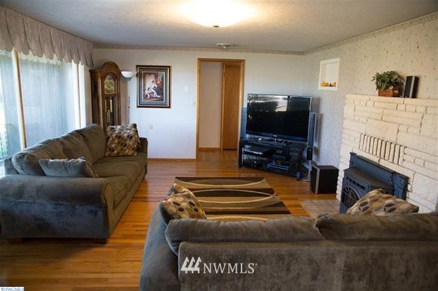 715 South Sunset Acres Road Othello, WA 99344 - Photo 7 of 22