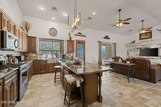 $1,995,000 | 2530 East McKellips Boulevard, Apache Junction, AZ 85119