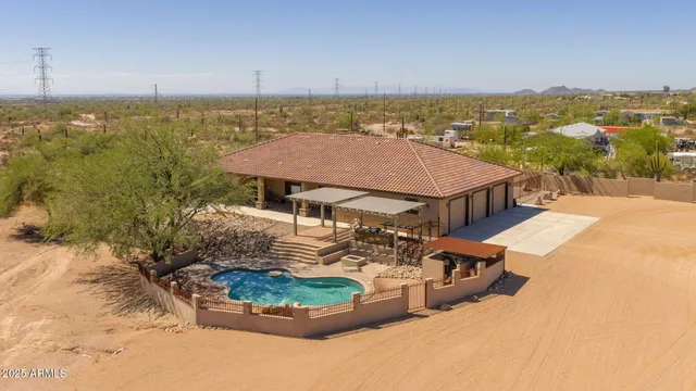 $1,995,000 | 2530 East McKellips Boulevard, Apache Junction, AZ 85119