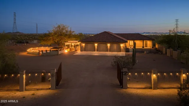 $1,995,000 | 2530 East McKellips Boulevard, Apache Junction, AZ 85119