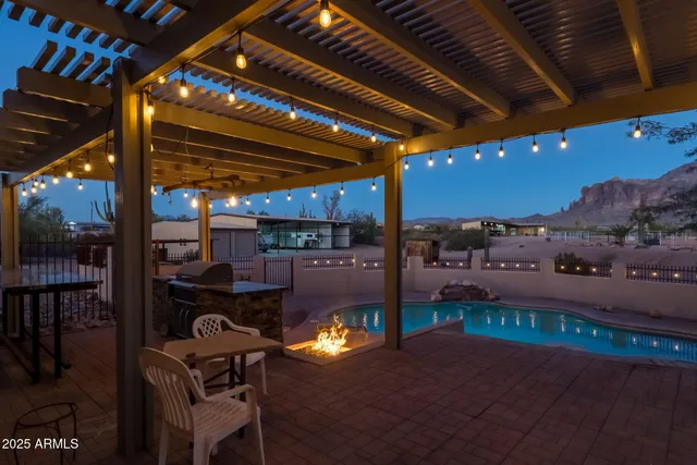 $1,995,000 | 2530 East McKellips Boulevard, Apache Junction, AZ 85119