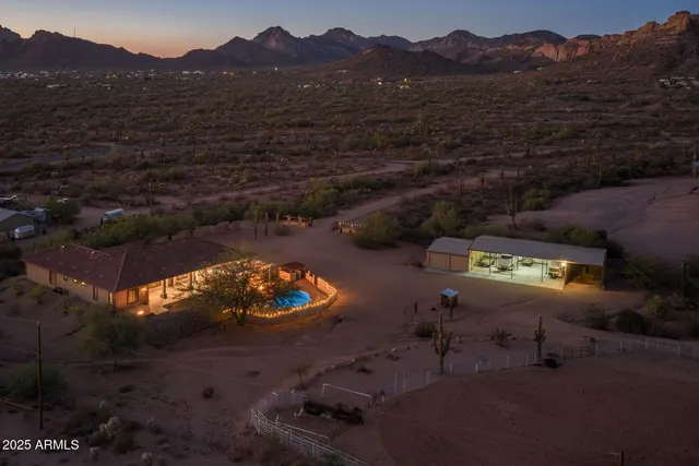 $1,995,000 | 2530 East McKellips Boulevard, Apache Junction, AZ 85119