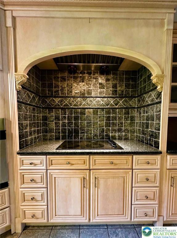 1125 Bridle Path Road Bethlehem, PA 18017 - Photo 17 of 70 Built-in cooktop with vent, lighting & heat lamps