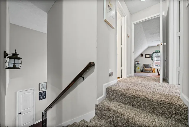 a en suite bathroom with a sink and a mirror