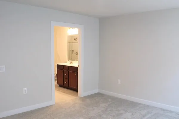 $2,050 | 109 South Peak Drive, McGaheysville, VA 22840