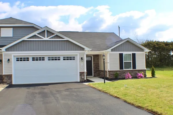 $2,050 | 109 South Peak Drive, McGaheysville, VA 22840