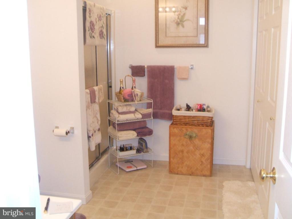 636 Wallingford Road Lititz, PA 17543 - Photo 7 of 13
