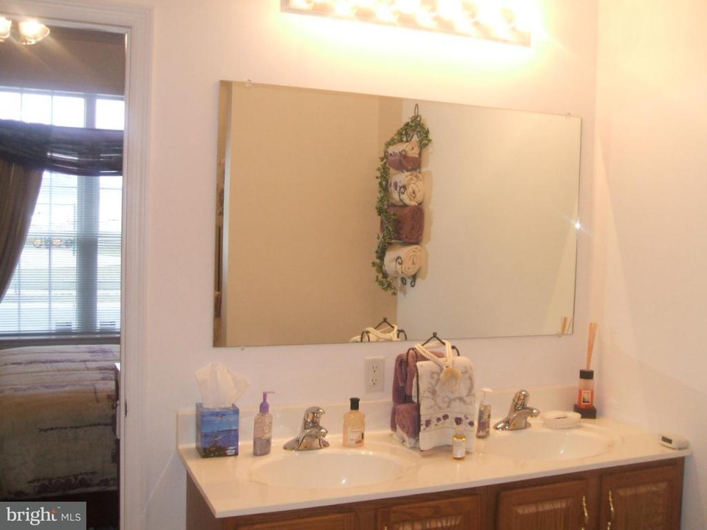 636 Wallingford Road Lititz, PA 17543 - Photo 9 of 13