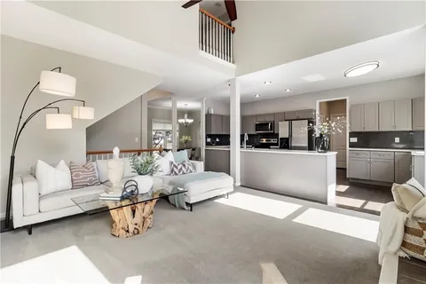 $445,000 | 701 East 109th Street, Kansas City, MO 64131