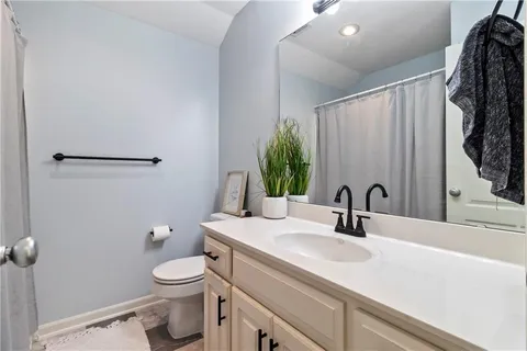 $445,000 | 701 East 109th Street, Kansas City, MO 64131