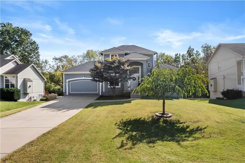 $445,000 | 701 East 109th Street, Kansas City, MO 64131