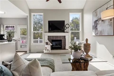 $445,000 | 701 East 109th Street, Kansas City, MO 64131