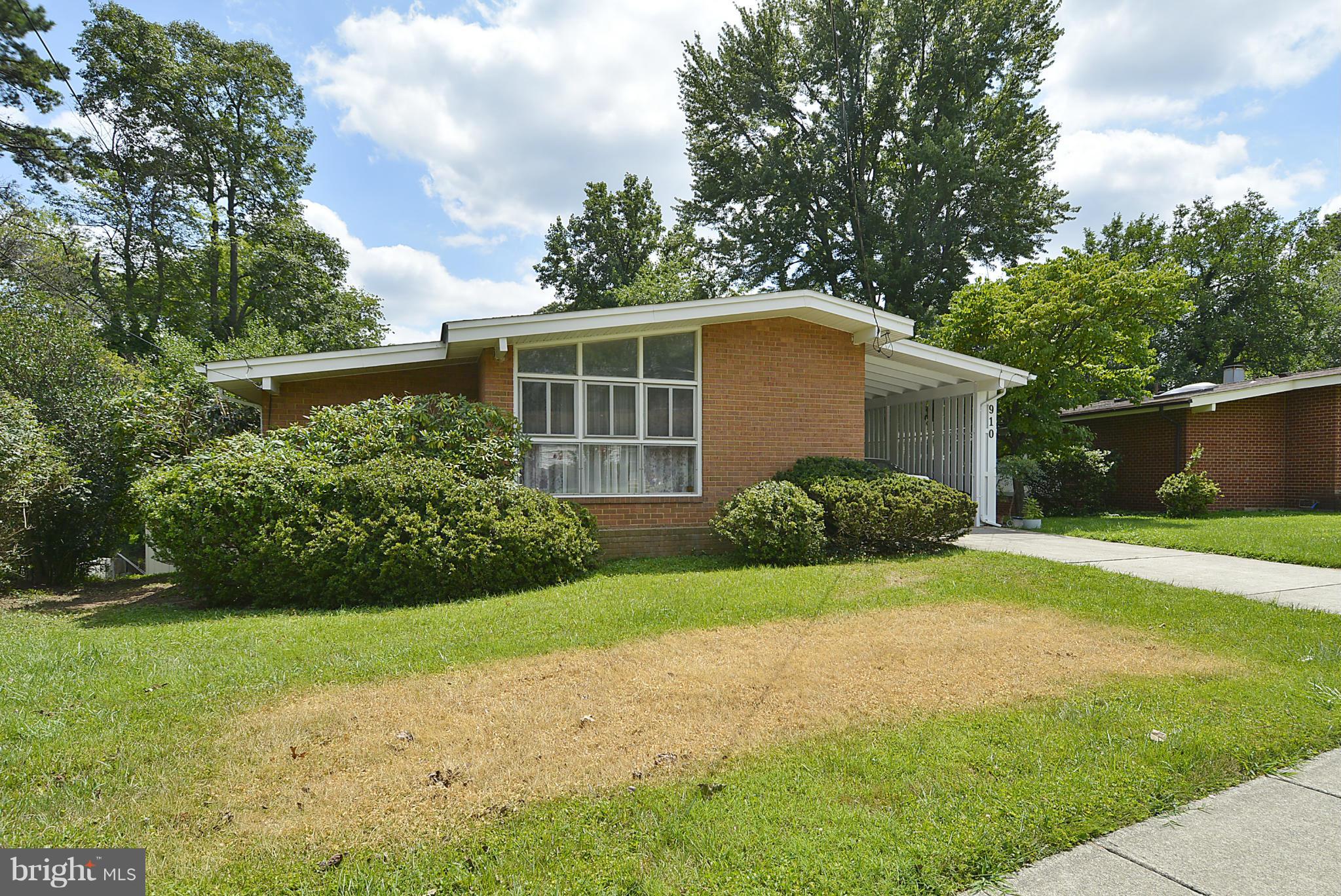 910 North Belgrade Road Silver Spring, MD 20902 - Photo 3 of 30 Exterior (Front)