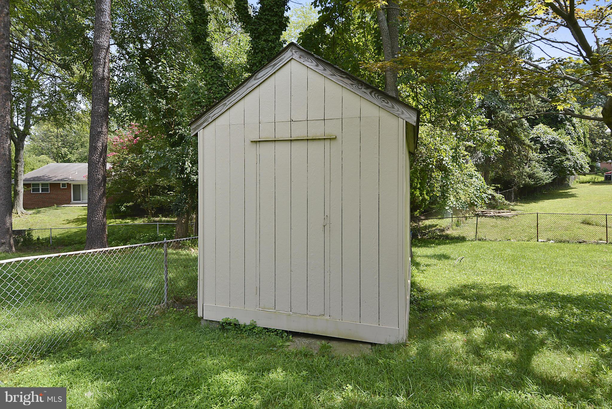 910 North Belgrade Road Silver Spring, MD 20902 - Photo 27 of 30 Shed
