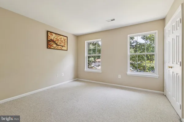 $650,000 | 3404 Holly Circle, Triangle, VA 22172