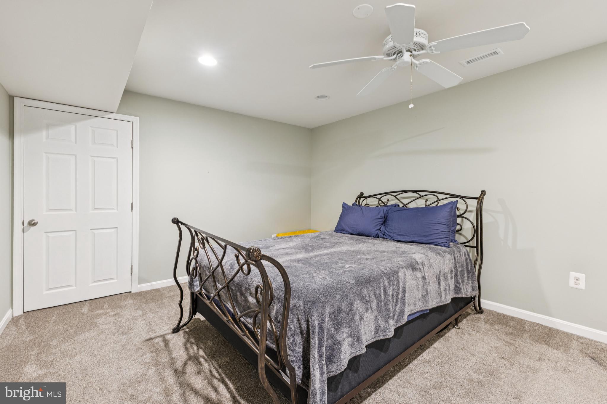 3404 Holly Circle Triangle, VA 22172 - Photo 15 of 68 NTC Room in Basement w/ Large Walk-in closet