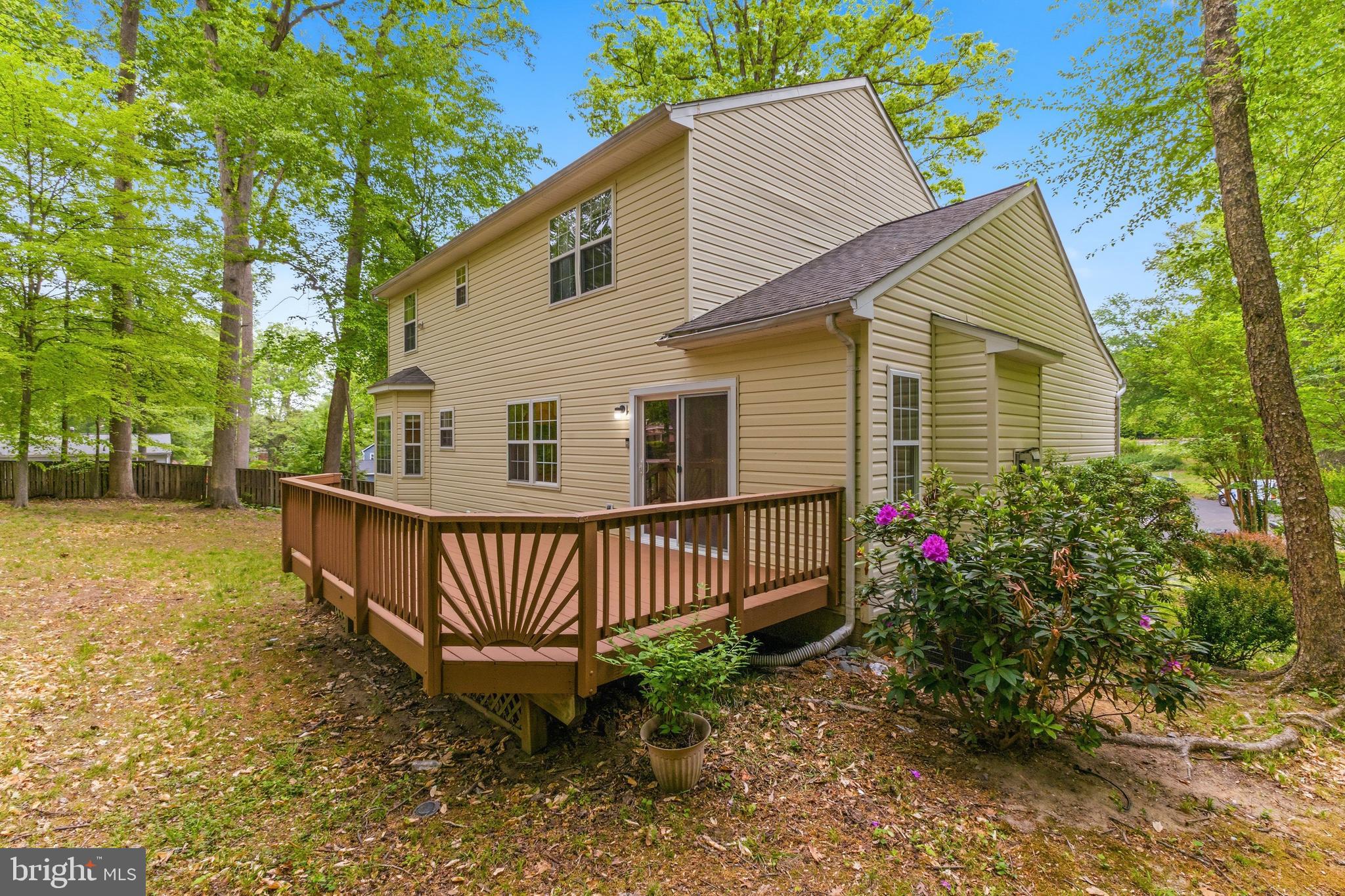 3404 Holly Circle Triangle, VA 22172 - Photo 2 of 68