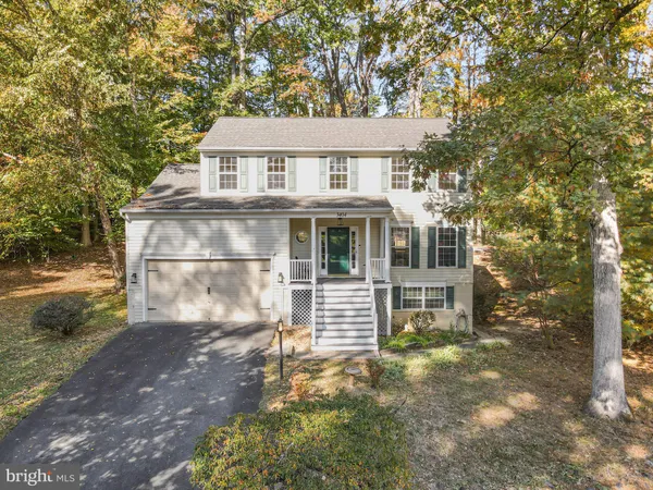 $650,000 | 3404 Holly Circle, Triangle, VA 22172