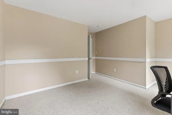 $650,000 | 3404 Holly Circle, Triangle, VA 22172
