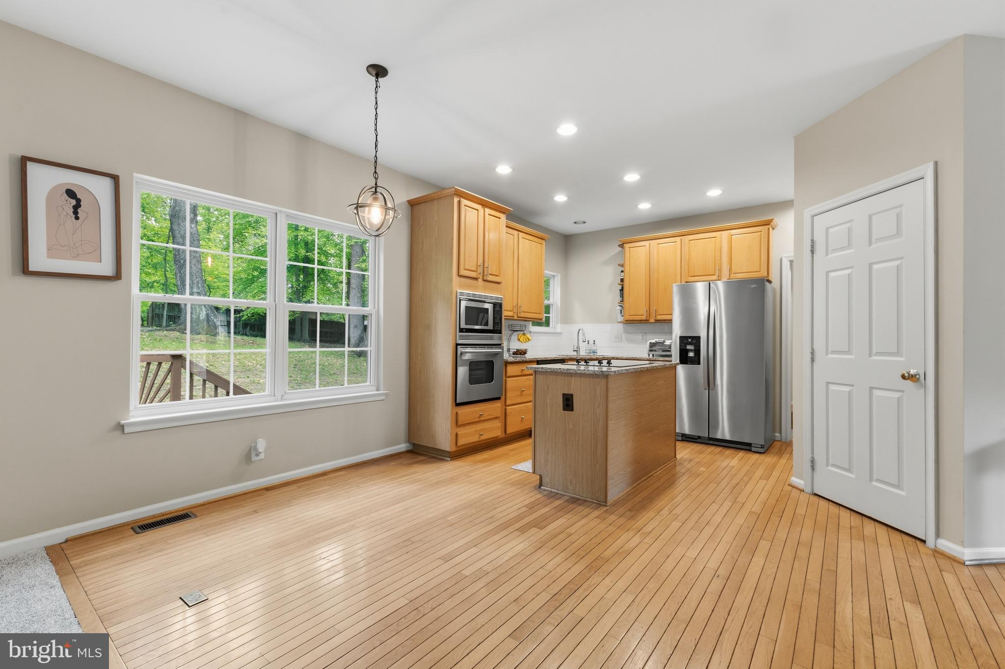 3404 Holly Circle Triangle, VA 22172 - Photo 36 of 68