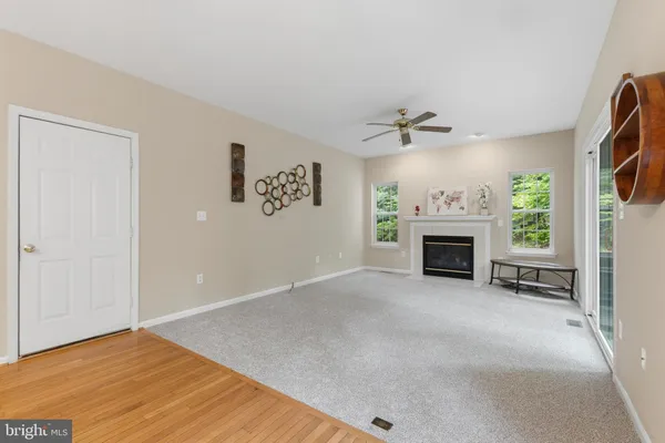 $650,000 | 3404 Holly Circle, Triangle, VA 22172