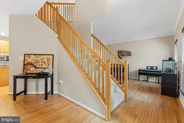 $650,000 | 3404 Holly Circle, Triangle, VA 22172