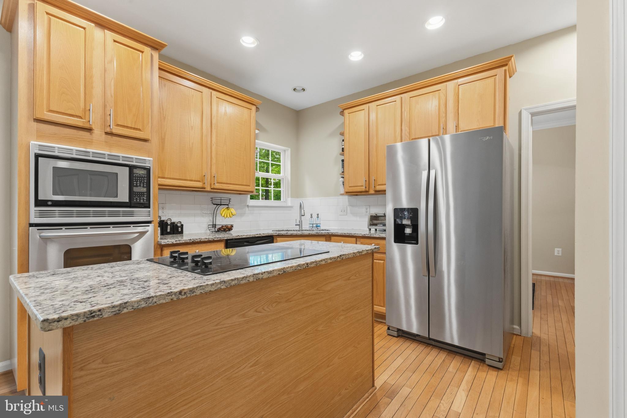 3404 Holly Circle Triangle, VA 22172 - Photo 43 of 68