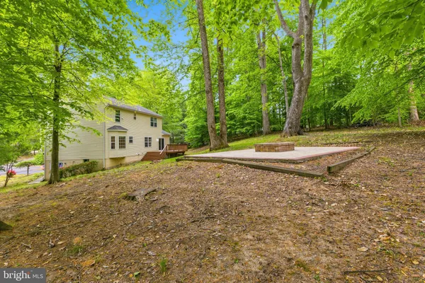$650,000 | 3404 Holly Circle, Triangle, VA 22172