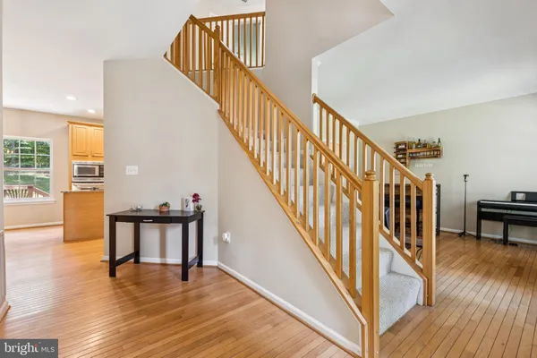 $650,000 | 3404 Holly Circle, Triangle, VA 22172