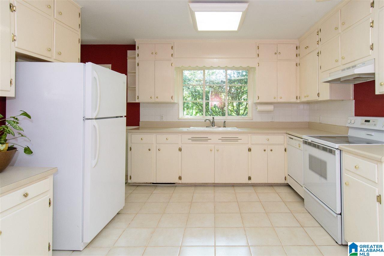 601 Devon Drive Birmingham, AL 35209 - Photo 14 of 43