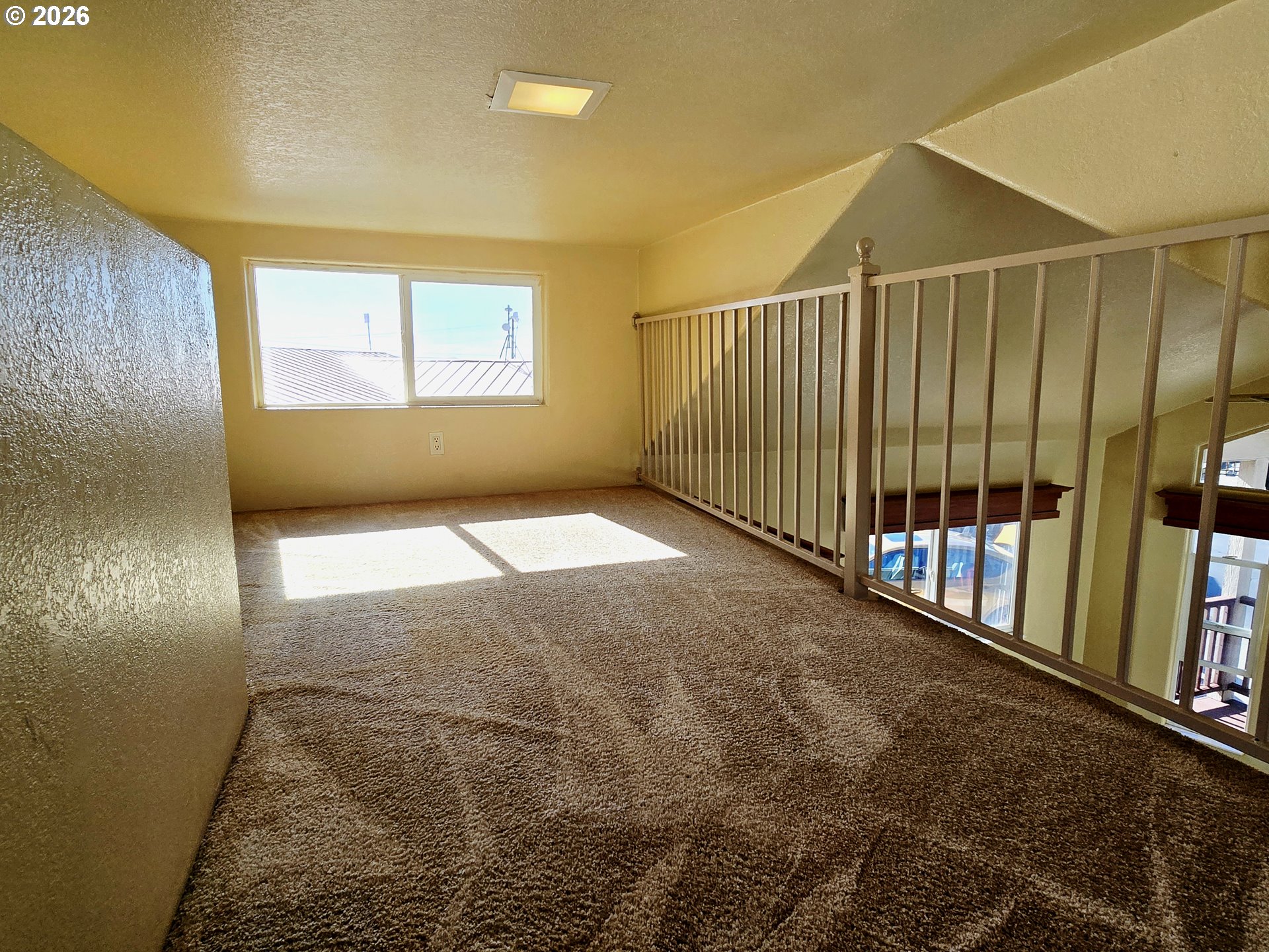 16219 Lower Harbor Road, Unit 18 Brookings, OR 97415 - Photo 28 of 38 a view of entryway