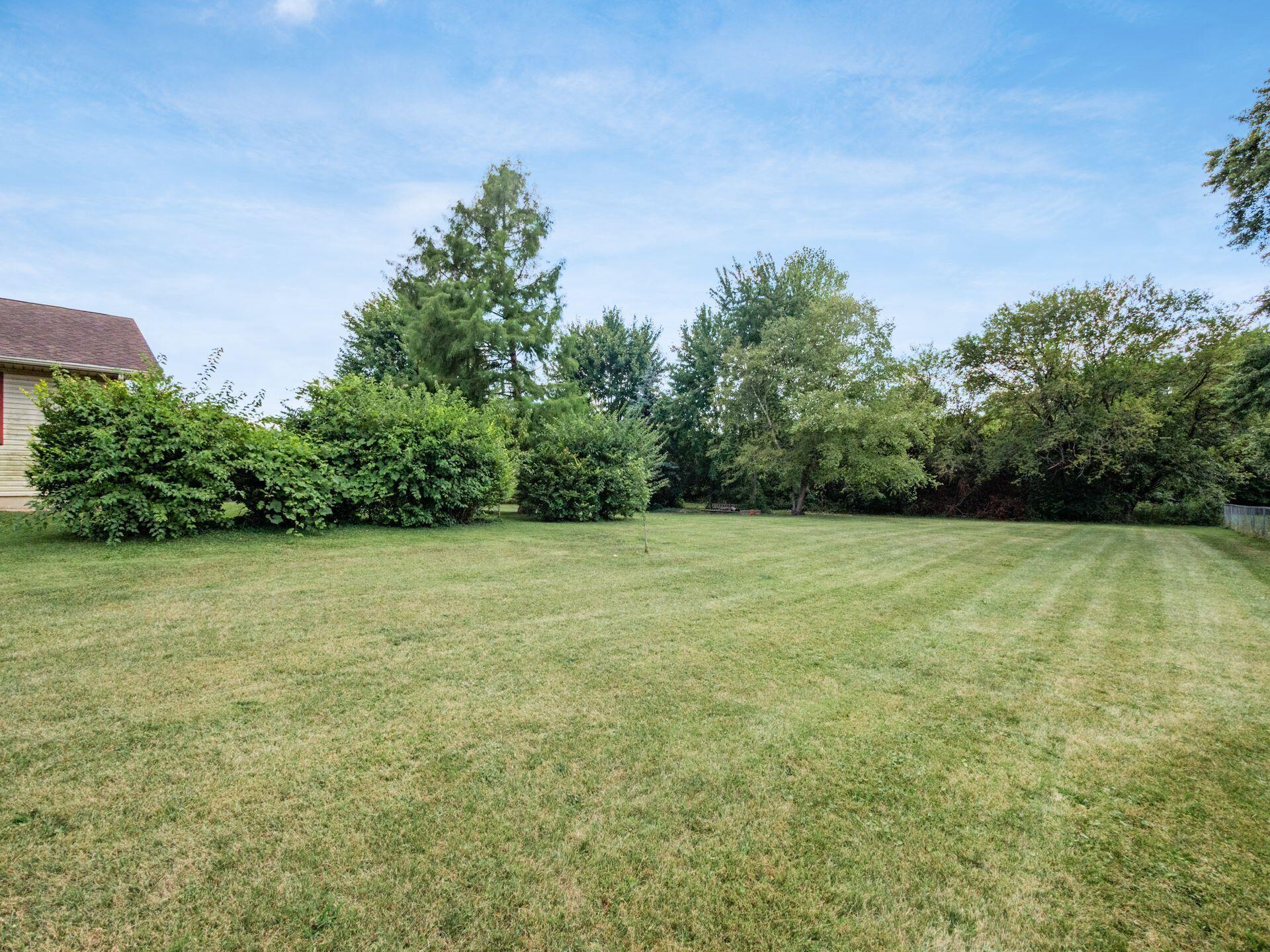 1711 Smeltzer Road Marion, OH 43302 - Photo 32 of 47 Yard
