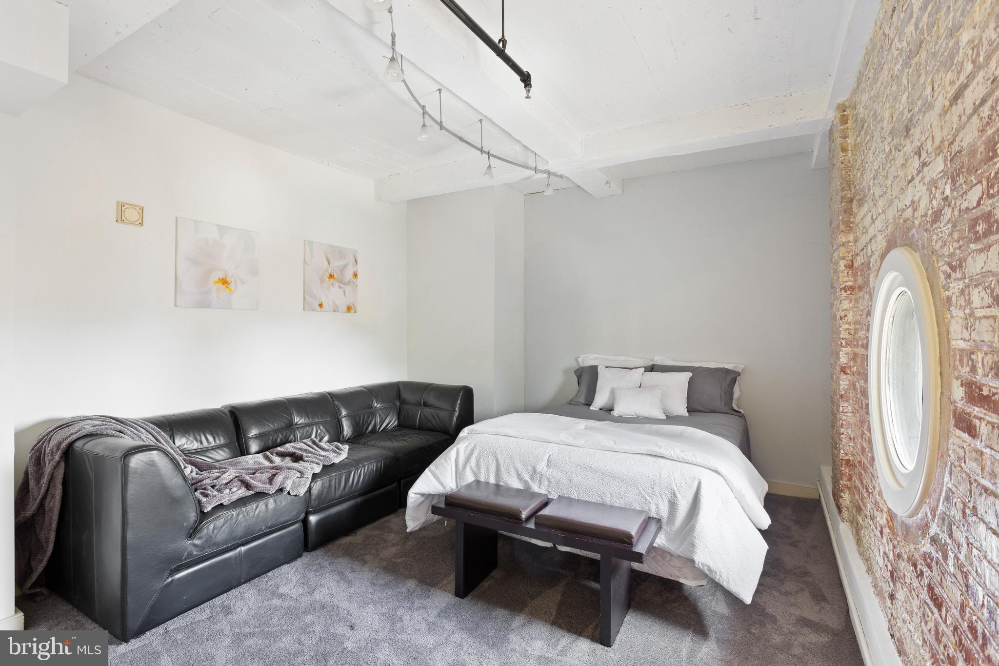 111 South 15th Street, Unit P302 Philadelphia, PA 19102 - Photo 20 of 31