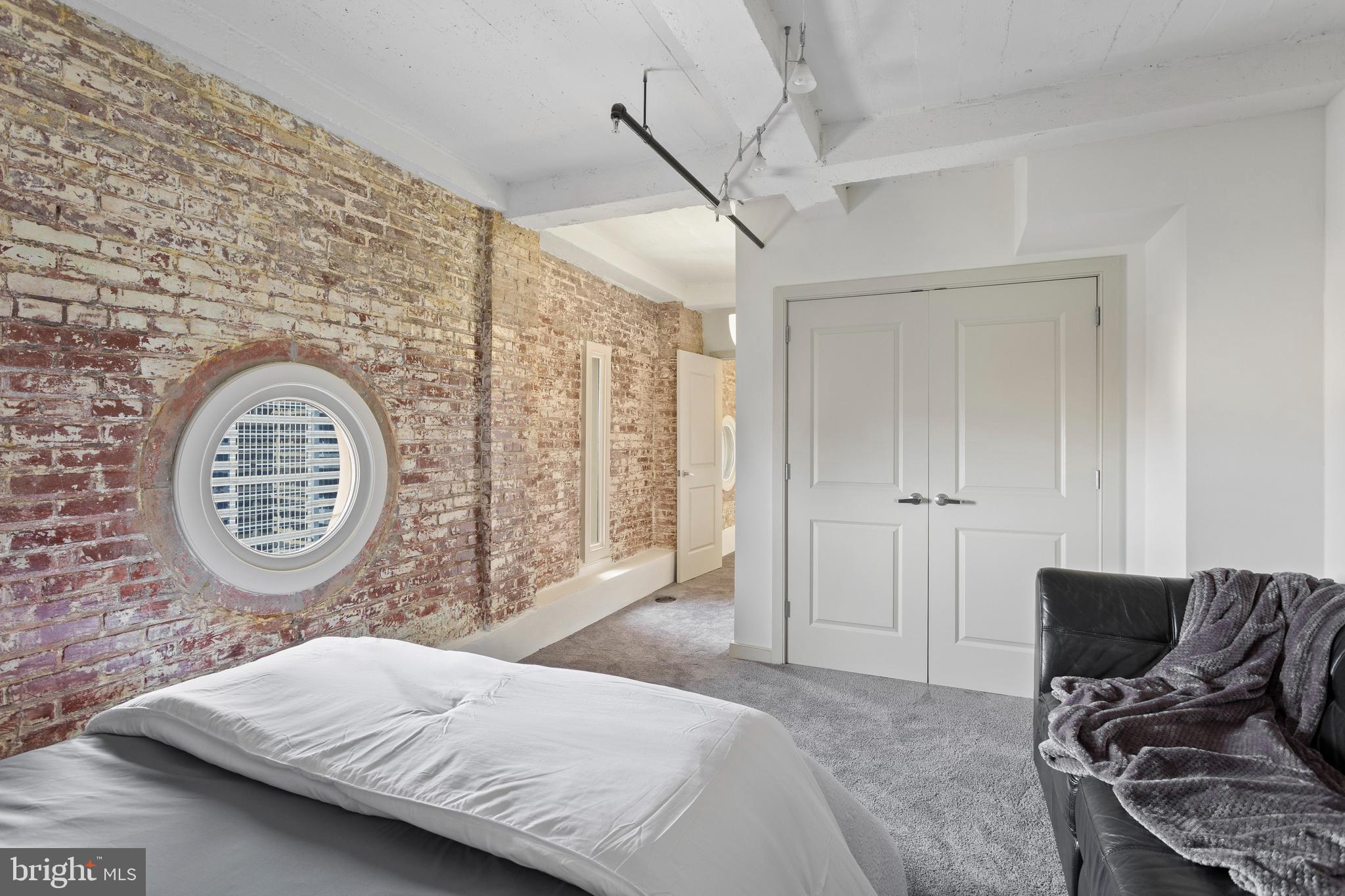 111 South 15th Street, Unit P302 Philadelphia, PA 19102 - Photo 22 of 31