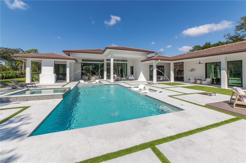 18 Caribbean Road Naples, FL 34108 - Photo 38 of 45