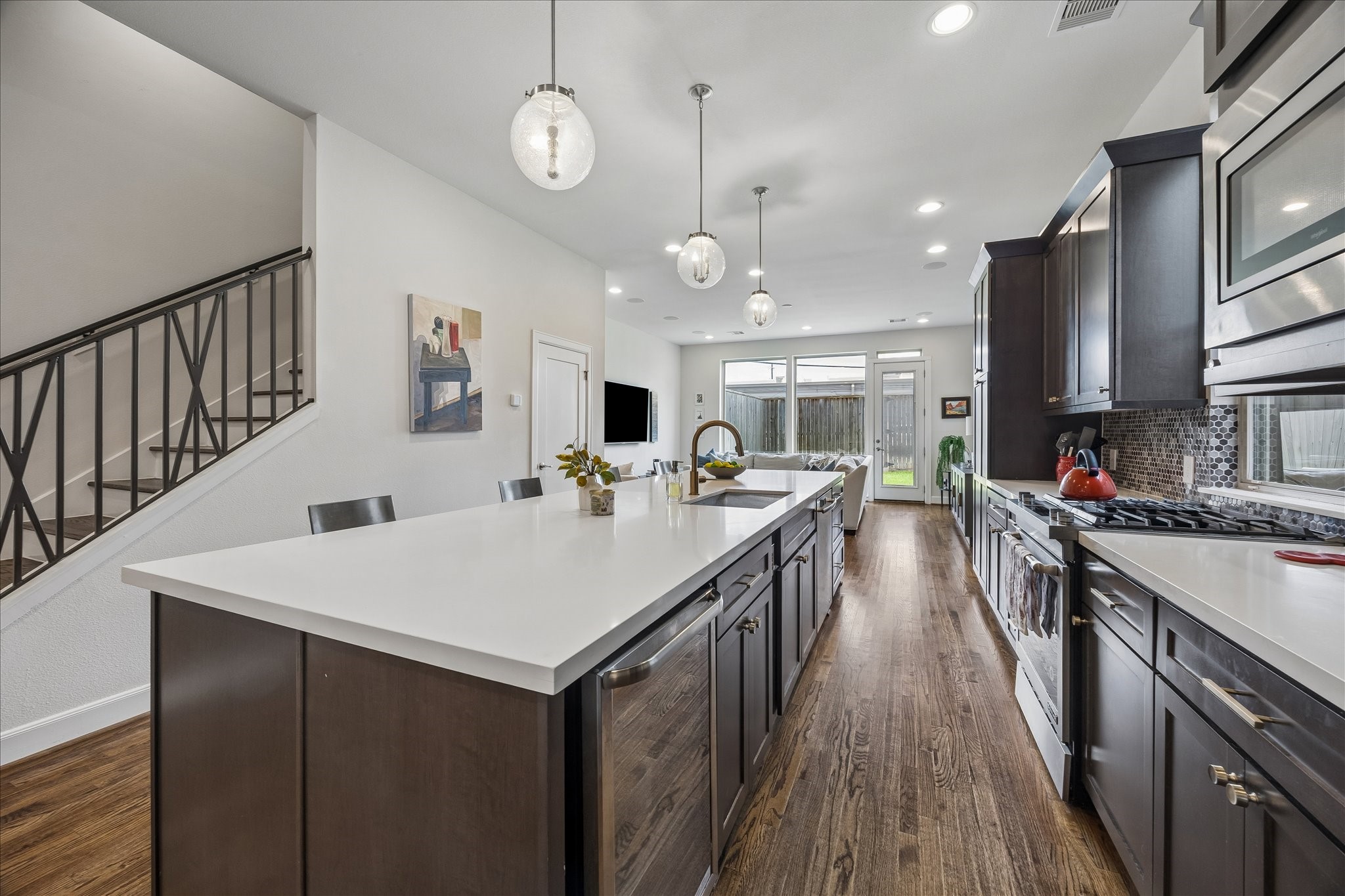 2122 Banks Street Houston, TX 77098 - Photo 6 of 19